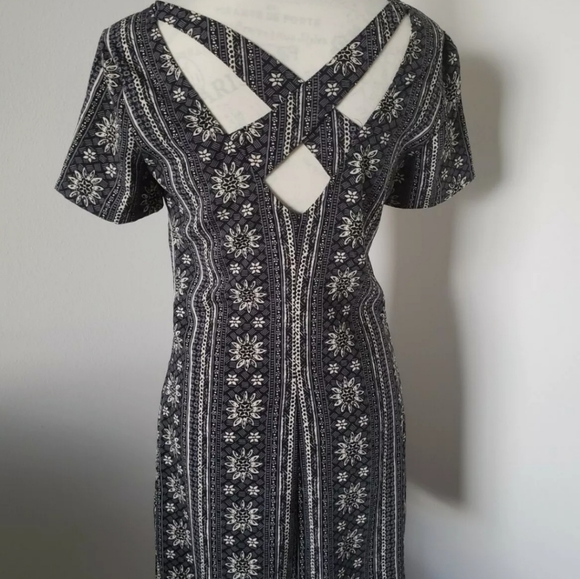 HOLLISTER mini dress size small gray/white - Picture 5 of 11